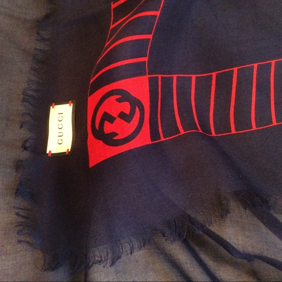 Gucci Detroit Tigers Limited Edition Navy Blue Scarf - Picture 7 of 10